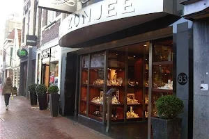 jeweler Zonjee image