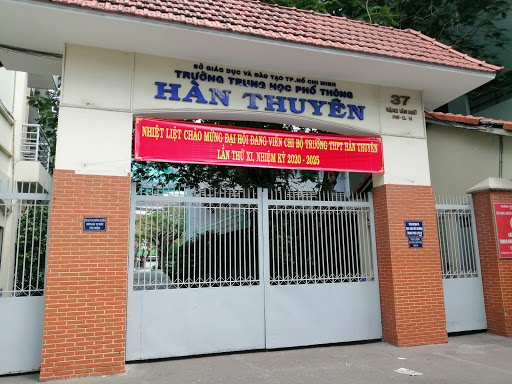 Han Thuyen High School