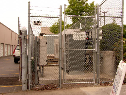 Self-Storage Facility «Northgate Self Storage», reviews and photos, 10805 Roosevelt Way NE, Seattle, WA 98125, USA