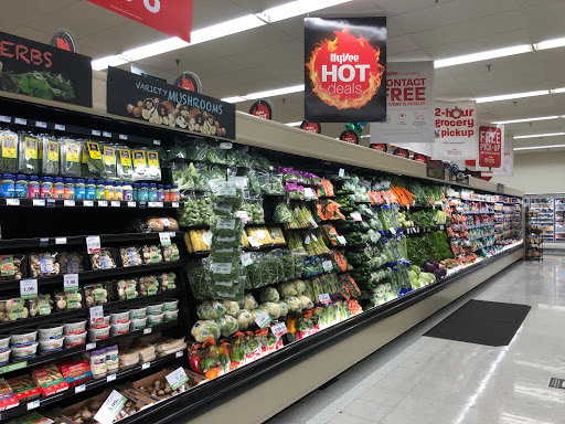 Supermarket «Hy-Vee», reviews and photos, 410 S Riverfront Dr, Mankato, MN 56001, USA