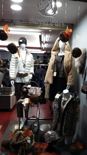 Magasin de maroquinerie Compagnie de la Mode Cuirs et Fourrures Besançon