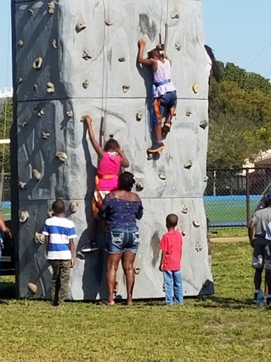 Recreation Center «Betty T. Ferguson Recreational Complex», reviews and photos, 3000 NW 199th St, Miami Gardens, FL 33056, USA