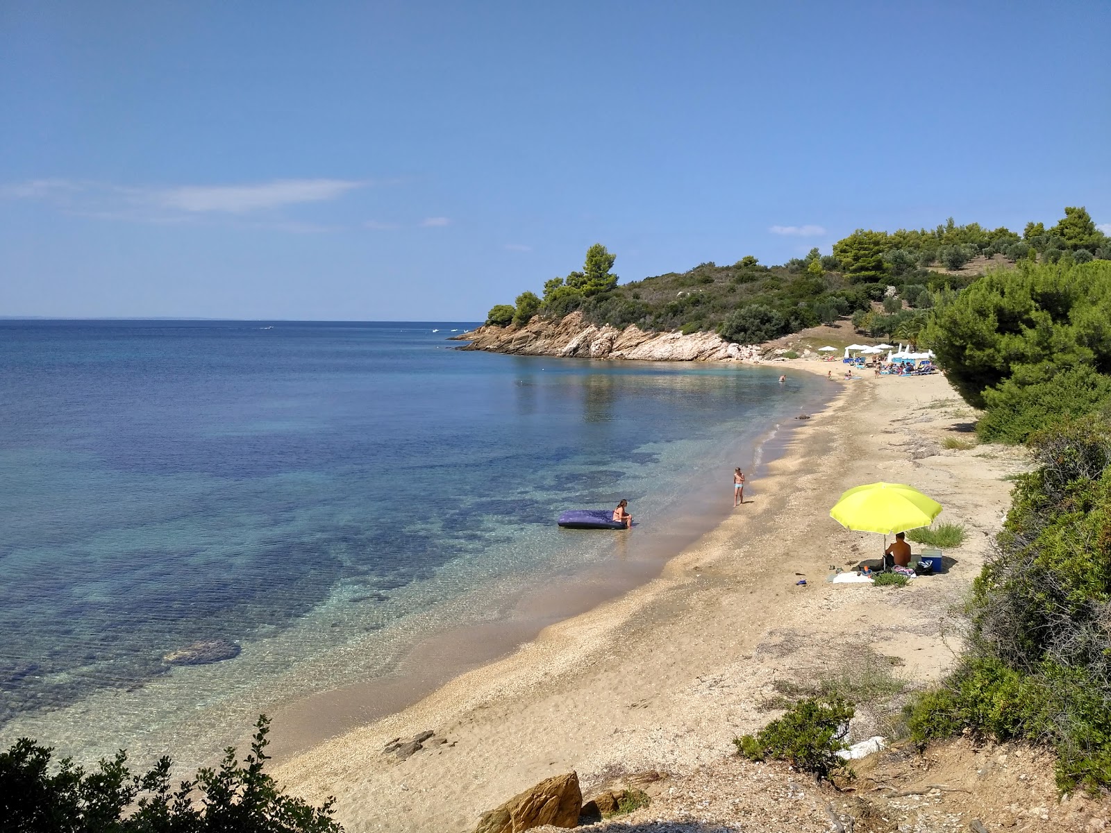 Foto van Little Olive beach met kleine baai