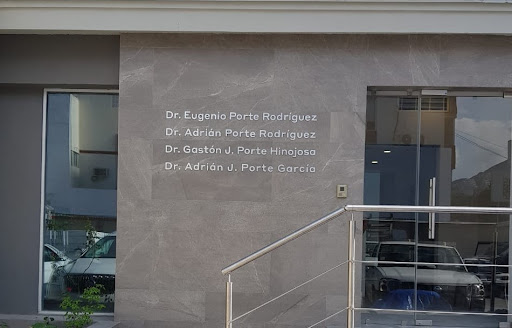 Doctor Gastón Porte Hinojosa