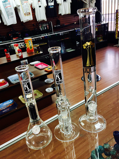 Tobacco Shop «In The Cut Smoke Shop», reviews and photos, 1424 N 32nd St, Phoenix, AZ 85008, USA