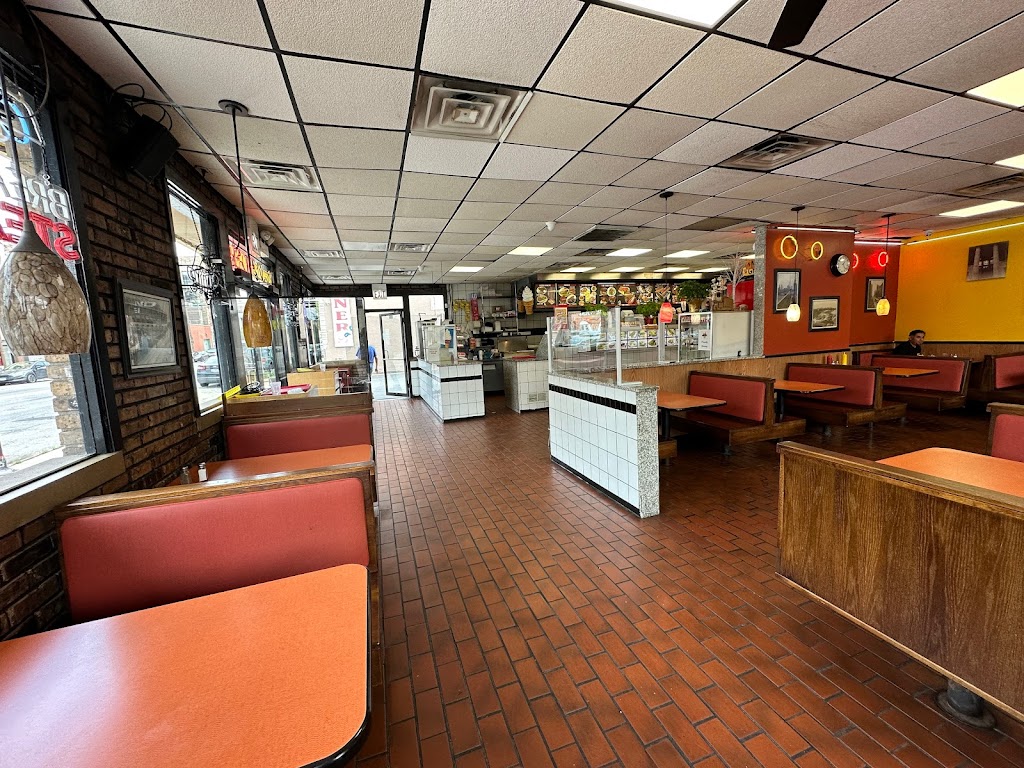 Burger Baron Restaurant 60642