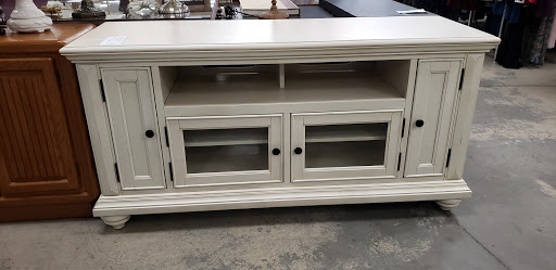 Used Furniture Store «Society of St. Vincent de Paul», reviews and photos, 1705 E Jericho Turnpike, Huntington, NY 11743, USA