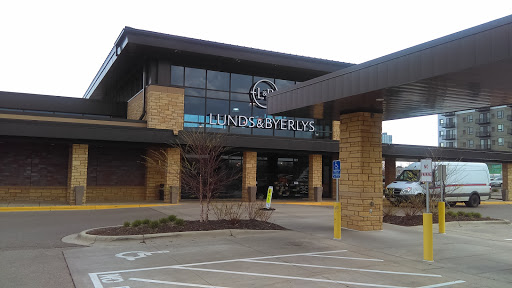 Grocery Store «Lunds & Byerlys France Avenue Edina», reviews and photos, 7171 France Ave S, Edina, MN 55435, USA