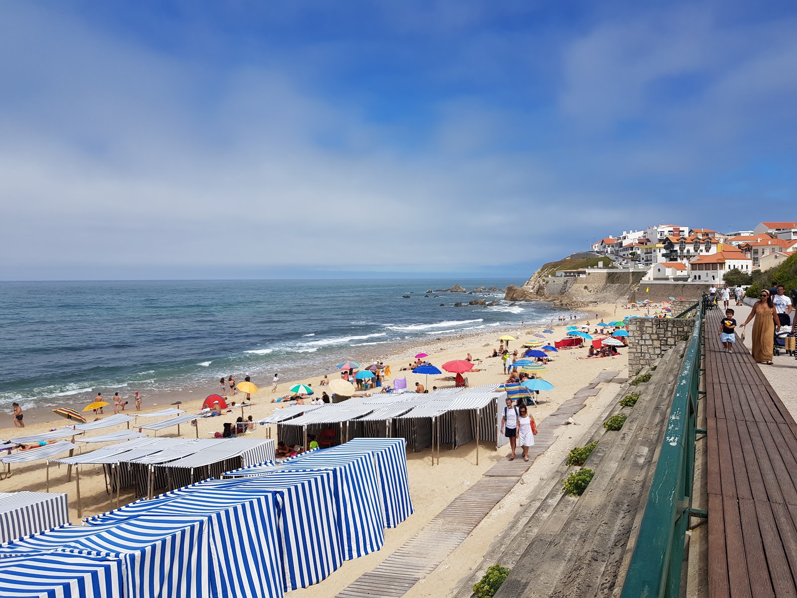 Foto di Sao Pedro de Moel con costa lunga e dritta