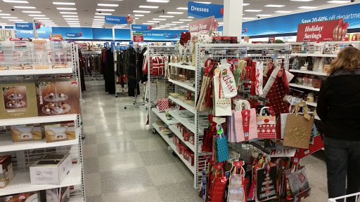 Clothing Store «Ross Dress for Less», reviews and photos, 2520 Sycamore Rd, DeKalb, IL 60115, USA