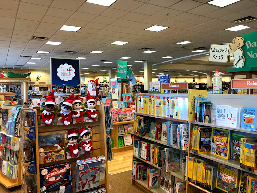 Book Store «Barnes & Noble», reviews and photos, 3195 28th St SE, Grand Rapids, MI 49512, USA