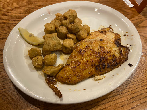 American Restaurant «Cracker Barrel Old Country Store», reviews and photos, 1511 Riverboat Center Dr, Joliet, IL 60431, USA