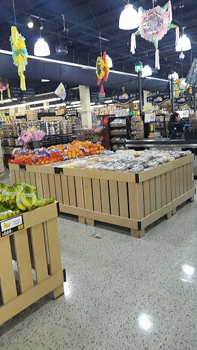 Grocery Store «Bravo Supermarkets», reviews and photos, 2668 Tamiami Trail E, Naples, FL 34112, USA