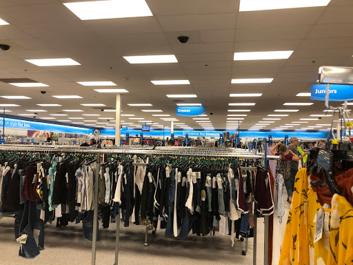 Clothing Store «Ross Dress for Less», reviews and photos, 1700 Lake Woodlands Dr, The Woodlands, TX 77380, USA