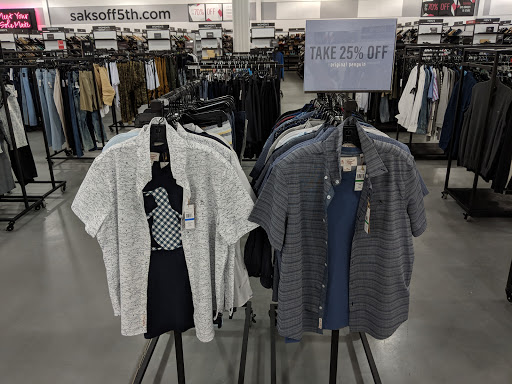 Department Store «Saks OFF 5TH», reviews and photos, 2500 Fashion Center Blvd, Christiana, DE 19702, USA