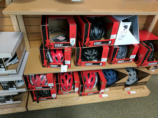 Camping Store «REI», reviews and photos, 1590 Leucadia Blvd, Encinitas, CA 92024, USA