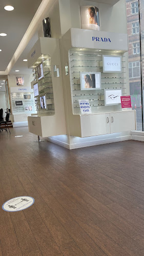 Optical Express Laser Eye Surgery & Opticians: London Shaftesbury - London