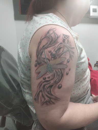 Tattoo Shop «All the Rage Tattoo Studios», reviews and photos, 805 6th Ave SE, Decatur, AL 35601, USA