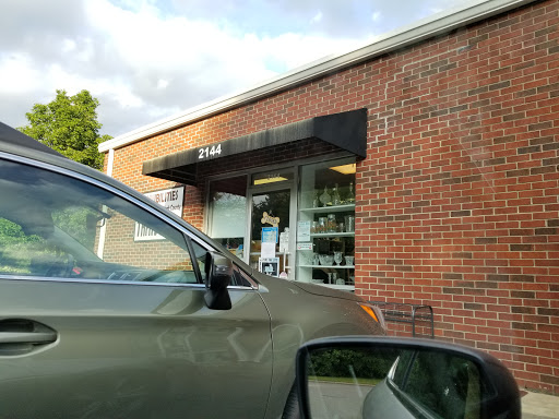 Thrift Store «Pawsibilities Thrift Shop», reviews and photos, 2144 Carolina Pl Dr, Fort Mill, SC 29708, USA