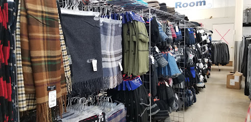 Shopping Mall «Golden Acres Shopping Center», reviews and photos, Oak Tree, South Plainfield, NJ 07080, USA