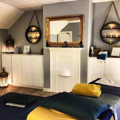 دروس جوهانا بيلاتيس في المركز الشمولي - Johanna Pilates classes at Holistic Centre