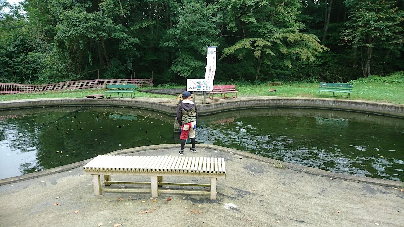 奥中山高原 釣り堀 岩手県一戸町奥中山 釣り堀 グルコミ