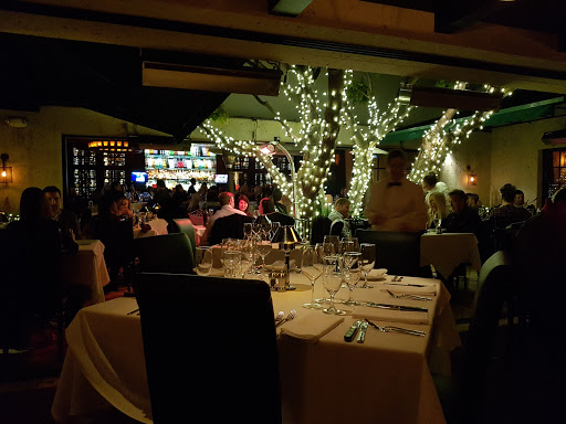 Shopping Mall «Crystal Cove Shopping Center», reviews and photos, 7845-8085 East Coast Hwy, Newport Beach, CA 92657, USA