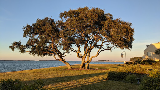 Lighthouse «Harbour Town Lighthouse», reviews and photos, 149 Lighthouse Rd, Hilton Head Island, SC 29928, USA