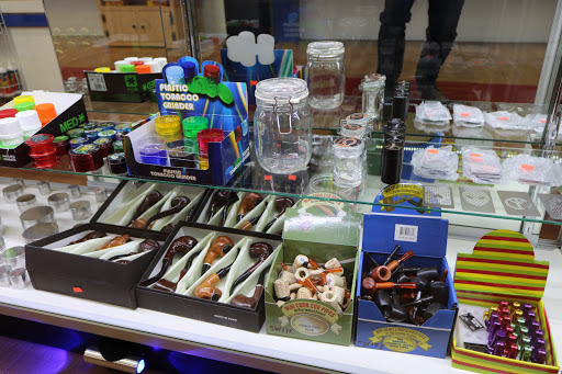 Tobacco Shop «Amsterdam Smoke Shop», reviews and photos, 29 Easton Ave, New Brunswick, NJ 08901, USA