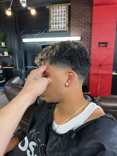 Barber Shop «Evoluxion Barber Shop», reviews and photos, 2409 M St, Omaha, NE 68107, USA