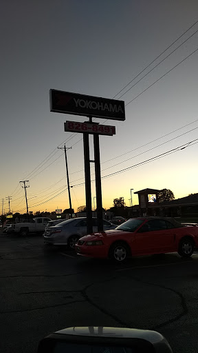 Tire Shop «Ewing Tire Company», reviews and photos, 642 N Green St, Henderson, KY 42420, USA