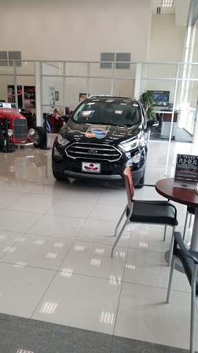 Car Dealer «Tommie Vaughn Ford», reviews and photos, 1201 N Shepherd Dr, Houston, TX 77008, USA