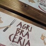 Photo n°1 de l'avis de Silvestro.i fait le 15/04/2019 à 10:33 sur le  Agribraceria Mariglianella di Fattoria Carpineto à Napoli