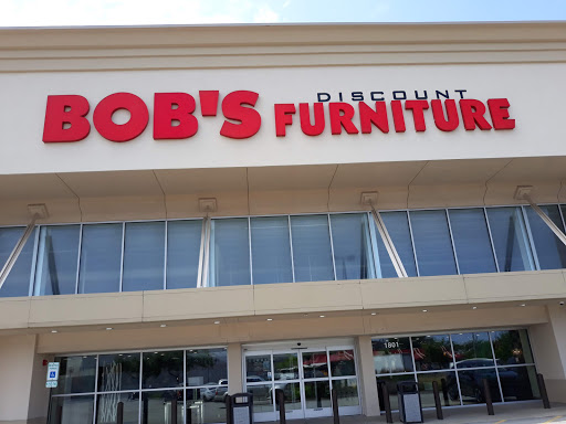 Shopping Mall «Riverpoint Center», reviews and photos, 1730 W Fullerton Ave, Chicago, IL 60614, USA