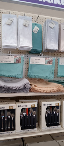 Discount Store «Big Lots», reviews and photos, 4613 Dixie Hwy, Fairfield, OH 45014, USA