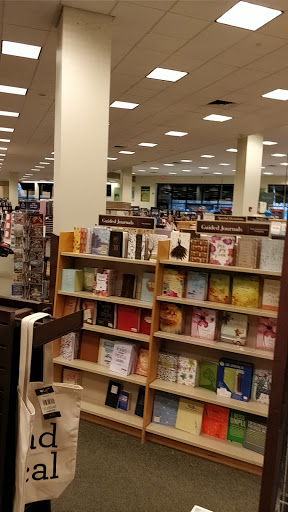 Book Store «Barnes & Noble», reviews and photos, 2134 NJ-35, Holmdel, NJ 07733, USA