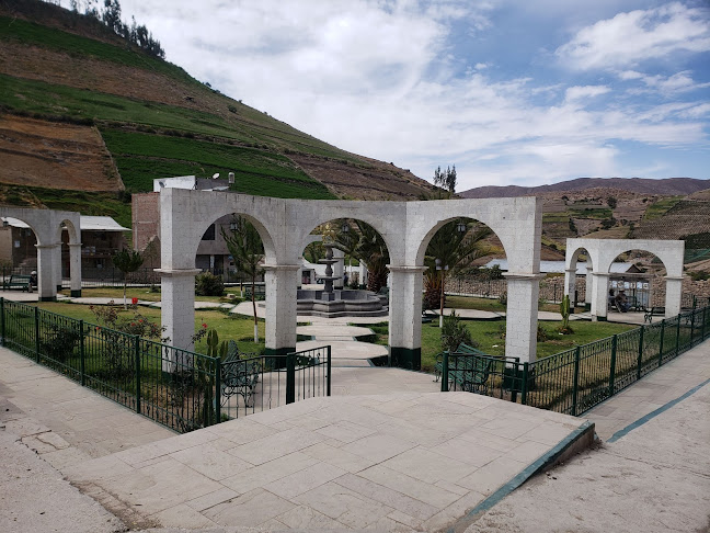 Opiniones de Iglesia de Lluta en Majes - Iglesia