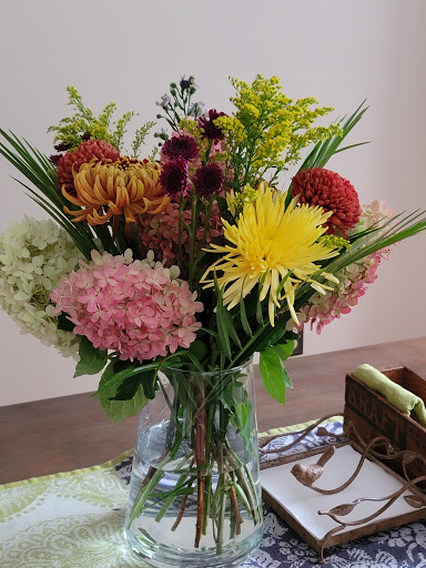 Florist «Surroundings Florist & Event», reviews and photos, 1023 East Capitol St SE, Washington, DC 20003, USA