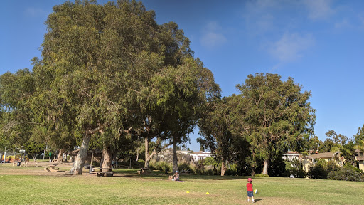 Park «Fox Hills Park», reviews and photos, Green Valley Cir & Buckingham Parkway, Culver City, CA 90230, USA