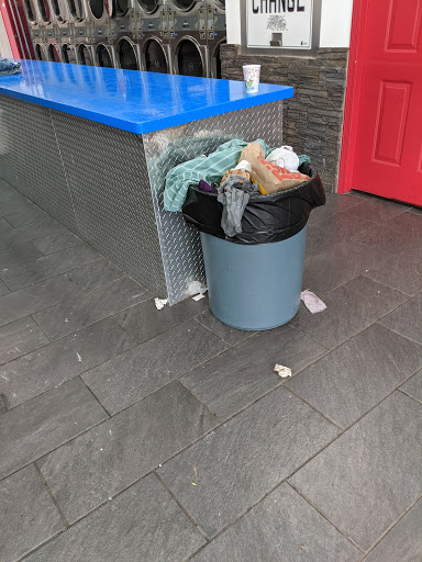 Laundromat «Queen City Coin Laundry- Anderson», reviews and photos, 7825 Beechmont Ave, Cincinnati, OH 45255, USA