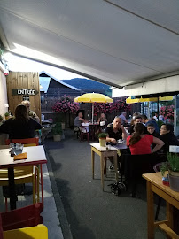 Atmosphère du Restaurant Les Pieds sous la Table - Traiteur à emporter à Viuz-en-Sallaz - n°5