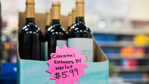 Liquor Store «Checkers Discount Liquors & Wine», reviews and photos, 35202 S Dixie Hwy, Homestead, FL 33034, USA