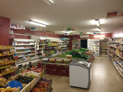 Épicerie Espace fruits et légumes alimentation Lambesc
