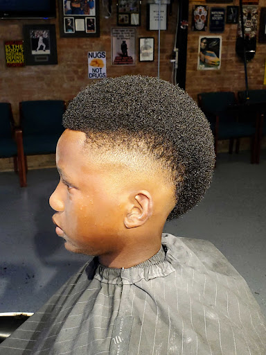 Barber Shop «Super Star Cuts Barbershop», reviews and photos, 107 N Kaufman St, Seagoville, TX 75159, USA