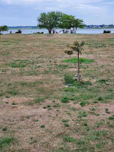 Golf Course «Bay Park Golf Course», reviews and photos, 1 1st Ave, East Rockaway, NY 11518, USA