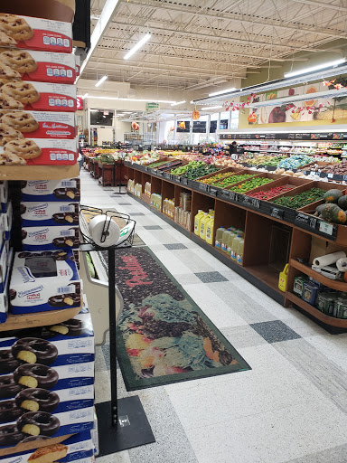 Shopping Mall «Glen Oaks Shopping Center», reviews and photos, 255th St, Glen Oaks, NY 11004, USA