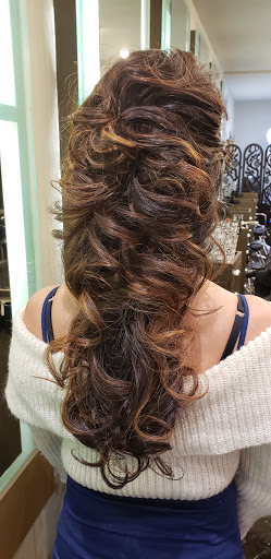 Beauty Salon «Ana Molinari Salon Spa Boutique», reviews and photos, 52 S Palm Ave, Sarasota, FL 34236, USA