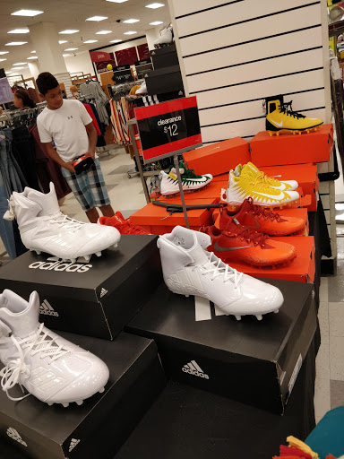 Department Store «HomeGoods», reviews and photos, 296 Mishawum Rd, Woburn, MA 01801, USA