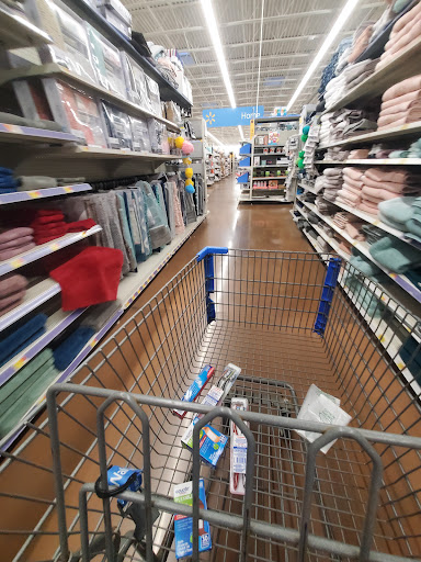 Department Store «Walmart Supercenter», reviews and photos, 4235 Veteran Dr, Geneseo, NY 14454, USA