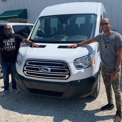 Used Car Dealer «Monarch Auto Sales», reviews and photos, 4519 W Market St #100, Greensboro, NC 27407, USA